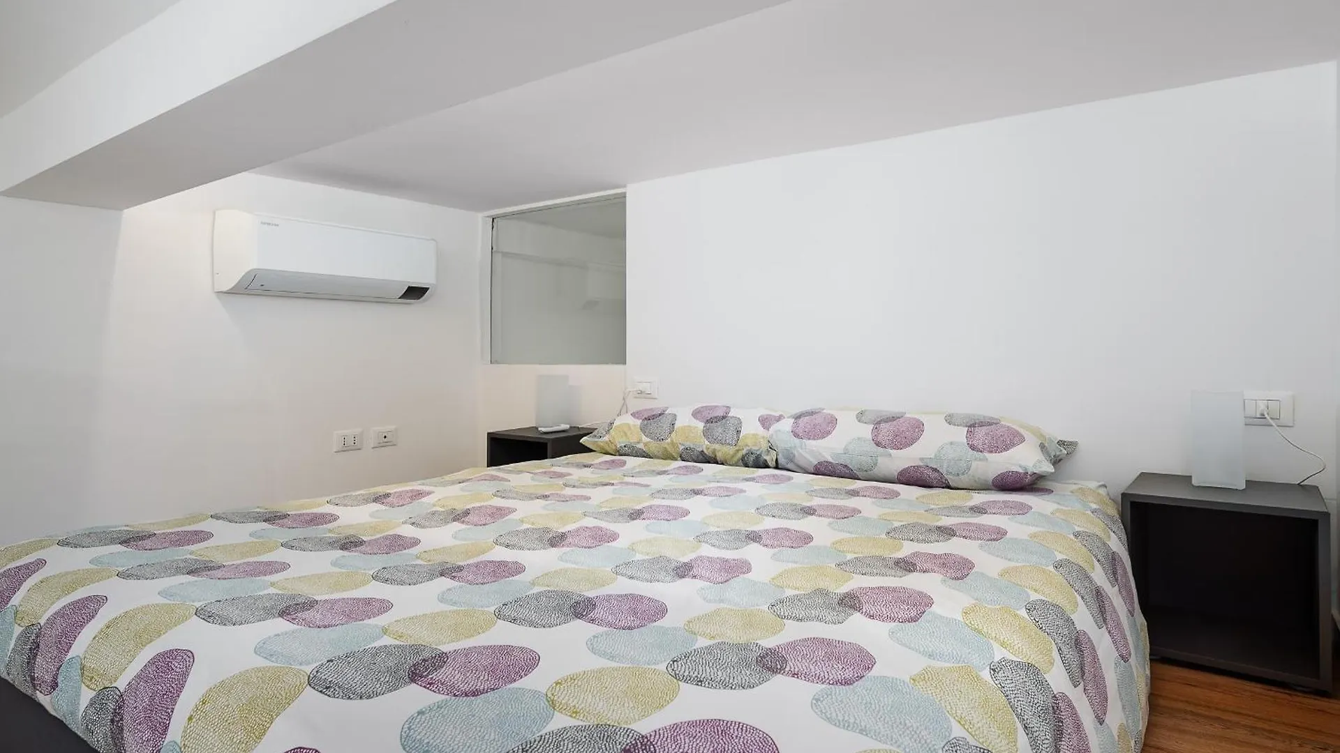 Vakantiehuis New - Loft 4 Pax - 50M From Metro - Private Entry Villa Milaan