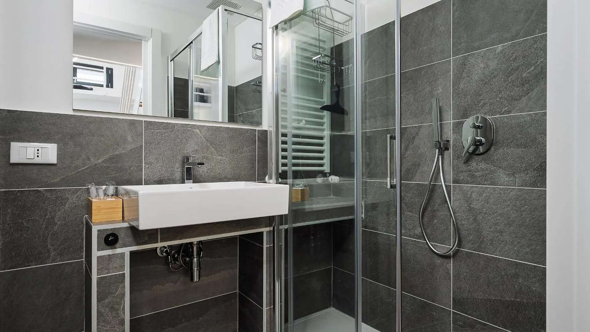 Vakantiehuis New - Loft 4 Pax - 50M From Metro - Private Entry Villa Milaan